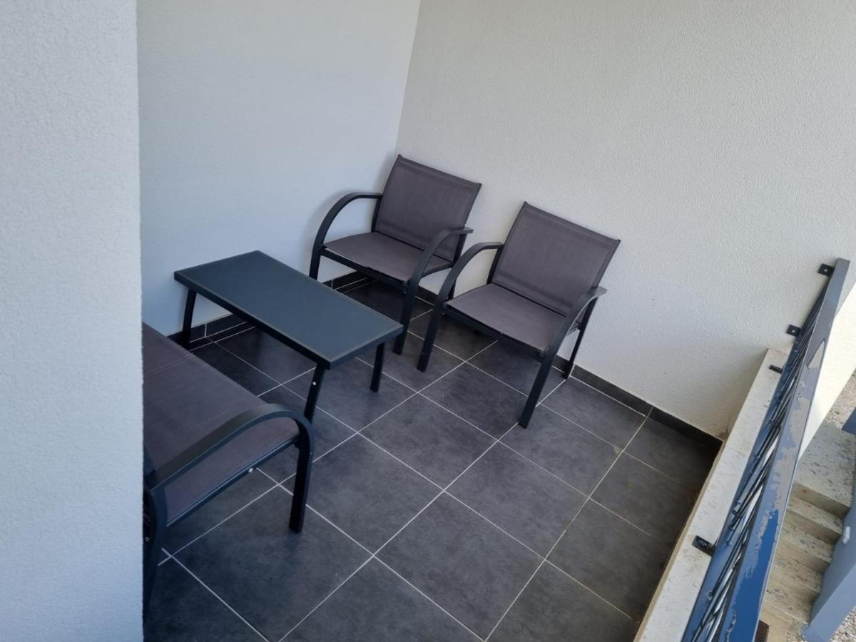 Apartmani Anastasia With Pool, Novalja Luaran gambar